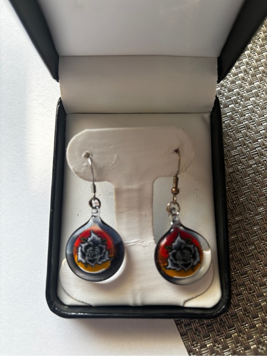 South Hampton Jewelry Jewelry - Teardrop Floral Glass Dangle Earrings - Red, Black & Yellow